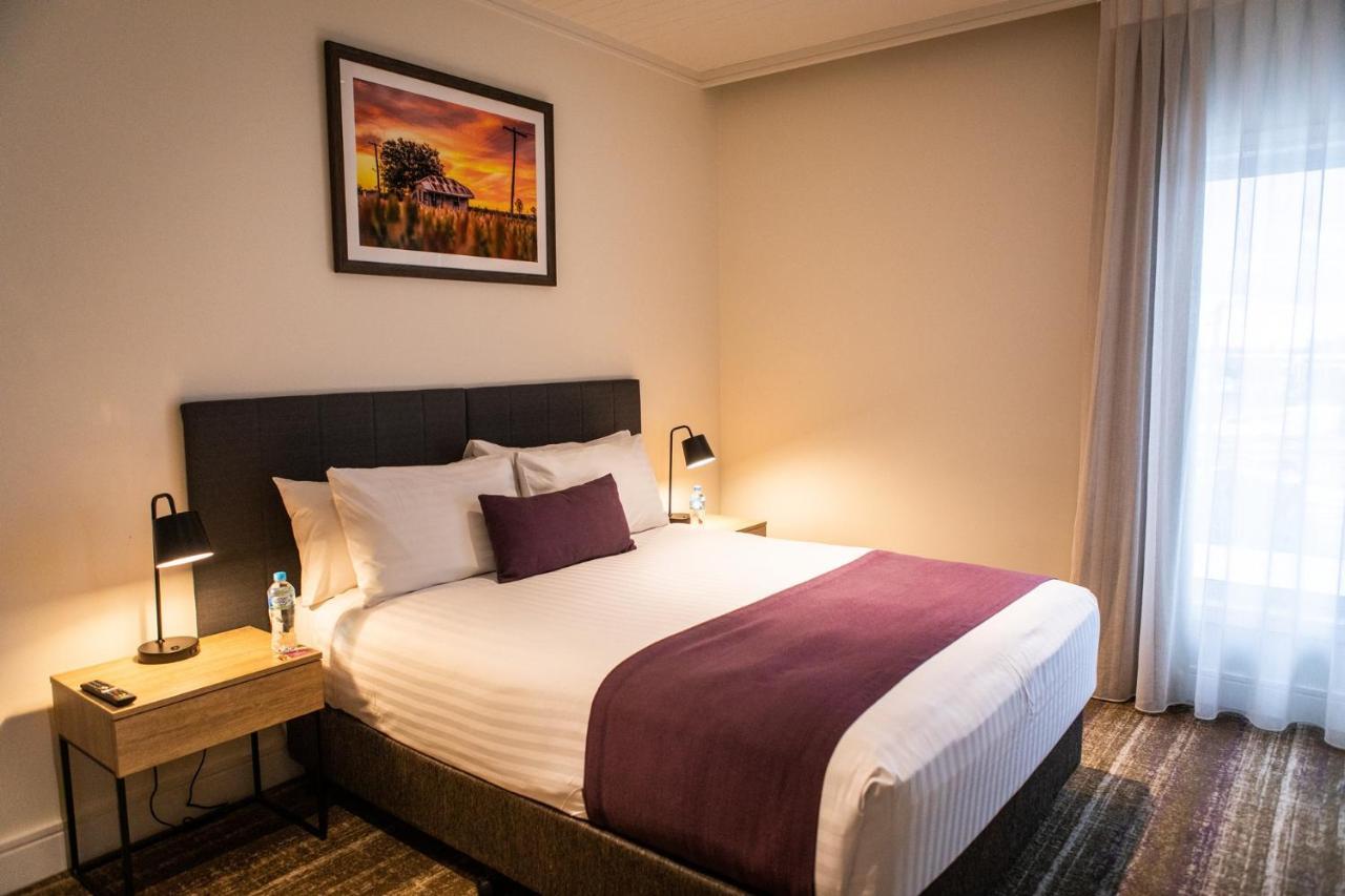 Porter'S Plainland Hotel 외부 사진
