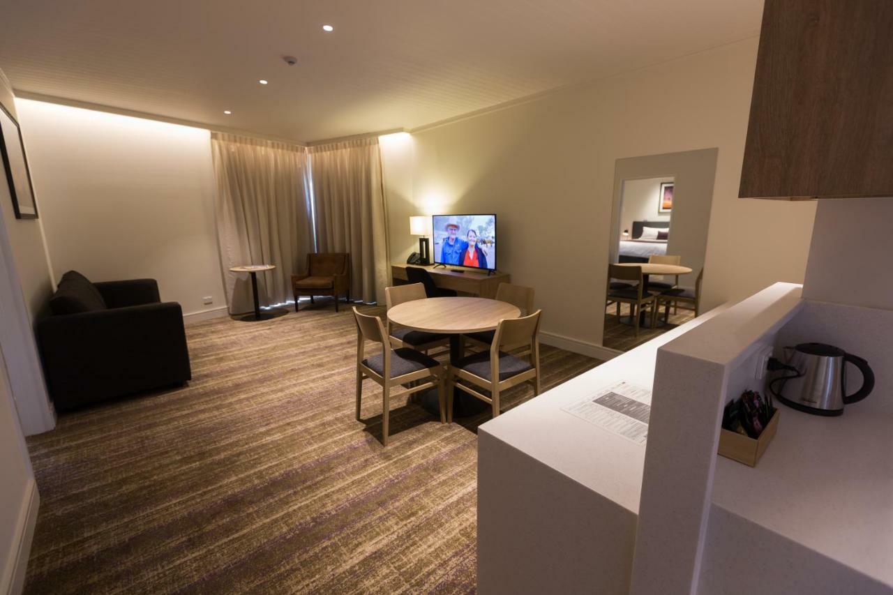 Porter'S Plainland Hotel 외부 사진
