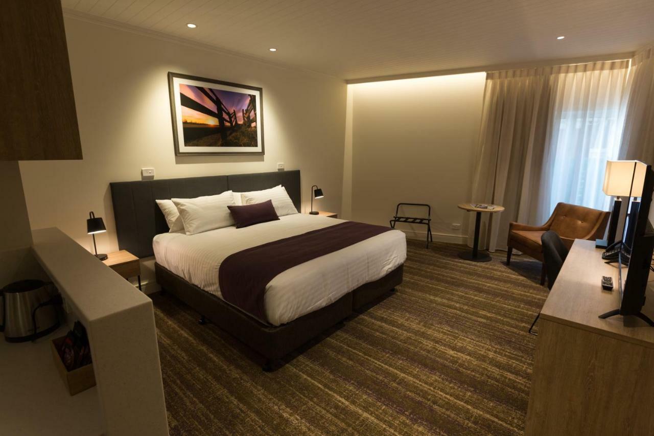 Porter'S Plainland Hotel 외부 사진