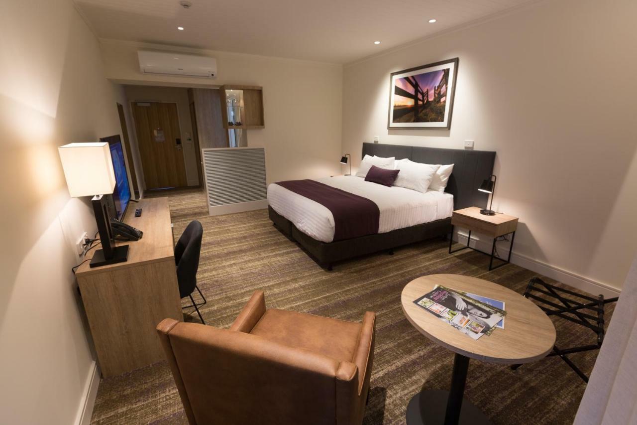 Porter'S Plainland Hotel 외부 사진